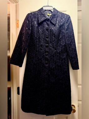 Sandra Darren Black 5 button up coat w/ subtle floral design Satin Lined Jacket